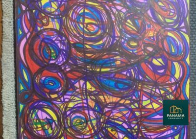 Resonanz Spaceglue Acryl auf Holz Naturstudio in unserem Garten Kreise überlagern sich. Linien verdichten sich. Farben greifen ineinander. Jede Bewegung erzeugt eine Gegenbewegung. Nichts bleibt isoliert.